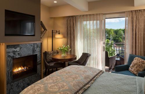 Camden Hotel | Discover 16 Bay View: Guest Favorite with Great Amenities