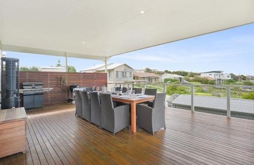 Middleton House | Pet-Friendly Retreat at 16 Chapman Rd with Free Wi-Fi