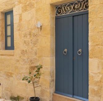 Birgu House | Beautiful Oceanfront House - 4-Star Retreat with Views