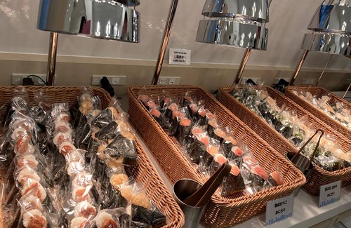 Shunan Hotel | Cozy 5-Star Hotel with Kitchen for Two Guests