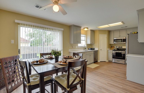 Cedar Hill House | Welcoming Family Retreat Near Downtown Dallas with Pool