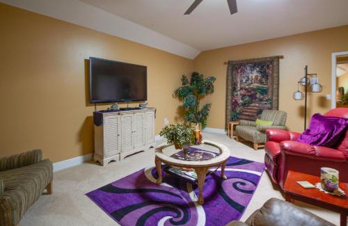 Lake Mary Apartment | Inviting Lake Mary Rental with Shared Pool Near Orlando