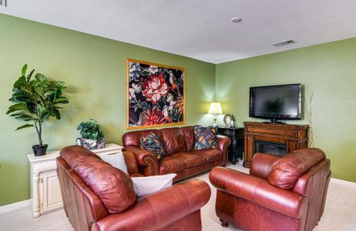Carson City House | Central Carson City Townhome: Family-Friendly & 10/10 Rated
