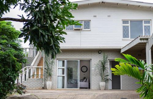 Sea Park Apartment | Cozy 16 St Johns Apartment with Ocean View & Pool