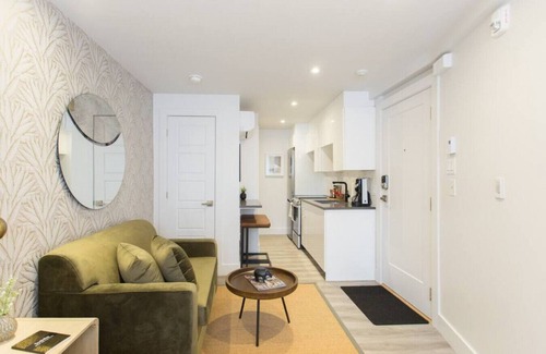 Little Italy Apartment | Top-Rated Studio Apartment-Hotel in Little Italy by Denstays