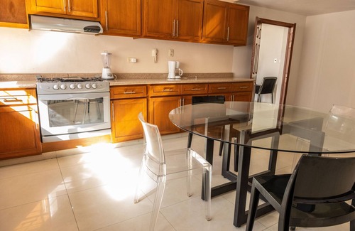 Torreon House | Indulge in a Jacuzzi Suite with Pool & Breakfast Options