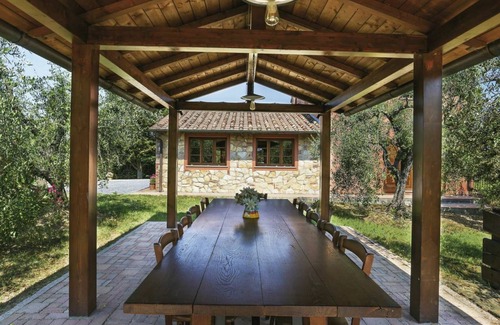 San Miniato Villa | Spacious 5-Bedroom Villa with Pool for Up to 12 Guests