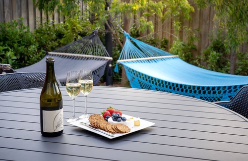 Yallingup House | Steps to the Beach: Top-Rated Stay with Ocean View