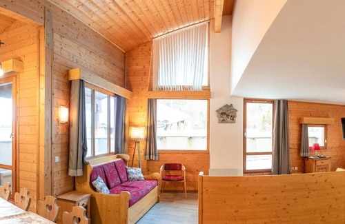 Villarodin-Bourget Apartment | Explore Chalet le Grand Air: Cozy 4-Room Apartment for Families