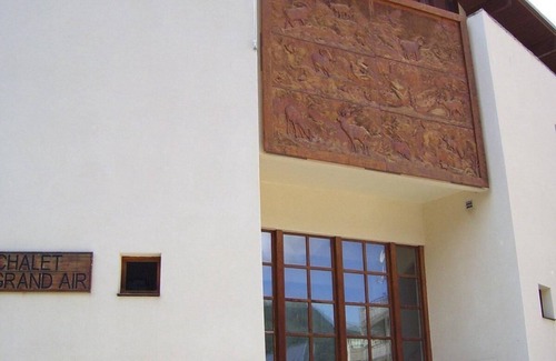 Villarodin-Bourget Apartment | Explore Chalet le Grand Air: Cozy 4-Room Apartment for Families
