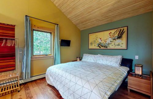Woodmoor House | Child-Friendly Retreat at 161 Emmett Lode with Hot Tub