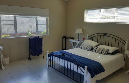 Kleinmond House | Family-Friendly Getaway at 164@Beach Road, Kleinmond