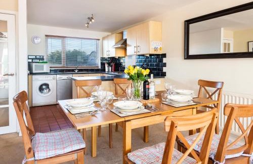 Malborough House | Discover 164 Cumber Close: Pet & Child Friendly Retreat