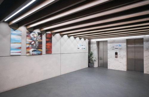 Mascot Apartment | Modern 2BR Apartment in Mascot with Free Parking & Pet-Friendly