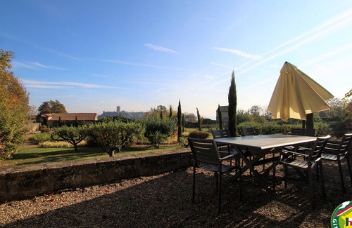 Polignac Cottage | Comfortable Gite Polignac: 3 Bedrooms & Family-Friendly Amenities