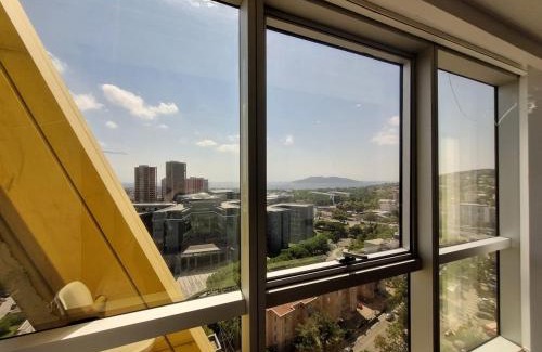 Maltepe Apartment | 16th Floor Apartment in Luxury Residence with Islands View