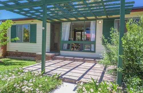 Carrickalinga House | Pet-Friendly Escape at 17 Broadbeach Drive, Rated 7.5/10