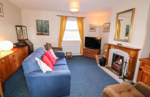 Omagh House | Pet-Friendly Stay at 17 Buninver Road - Rated 10/10