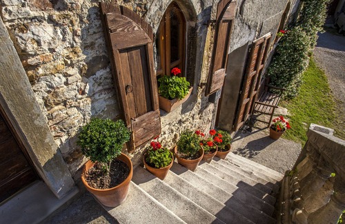 Santa Reparata Villa | Exclusive 17th Century Farmhouse with Heated Pool & Games Room