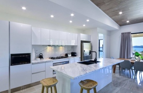 Hamilton Island Apartment | Discover Hidden Cove on Beautiful Hamilton Island