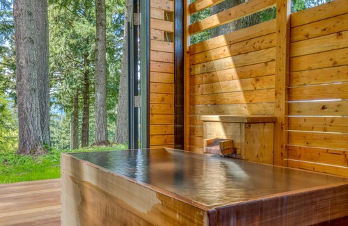 Stevenson Cabin | Cozy 17 m² Cabin with Kitchen - Perfect for Two Guests