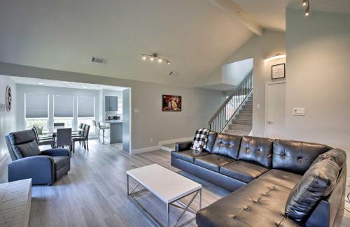 Richardson House | Relaxing Richardson Retreat with Hot Tub Near Dallas