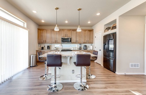 Aurora House | Chic Aurora Home: 10/10 Review Near Downtown Denver!