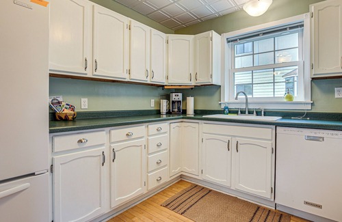 Ontonagon House | Cozy Ontonagon Retreat with Fire Pit Steps from the Beach