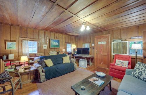 Linville Falls House | Discover Tensies Cottage: Pet-Friendly Retreat at Linville Falls