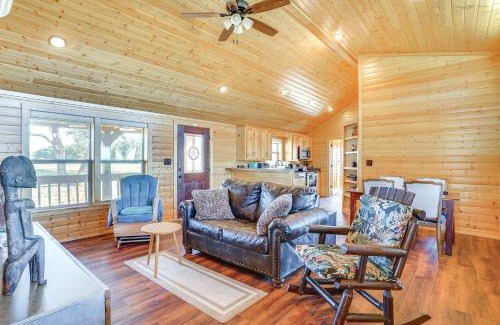 Bluff Dale House | 17 Mi to Tarleton State Mtn-View Hideaway!