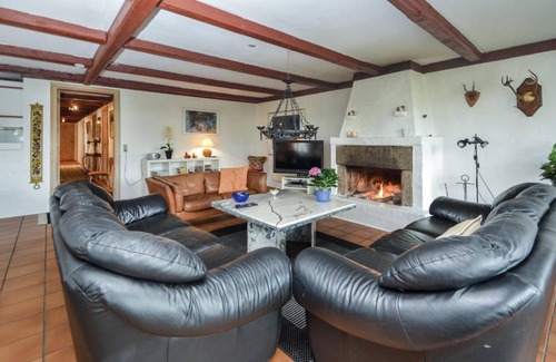 Ostbirk House | Spacious 5-Bedroom House Ideal for Family Getaways