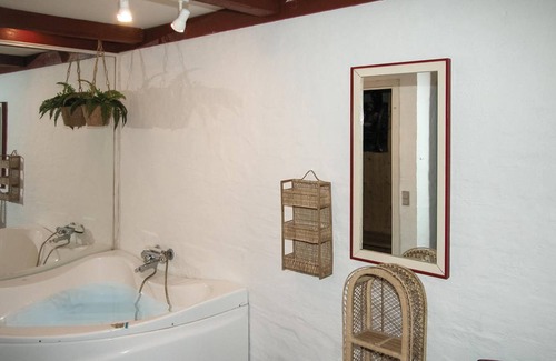 Ostbirk House | Spacious 5-Bedroom House Ideal for Family Getaways