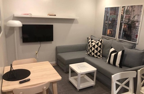 Industry Apartment | Cozy 1-Bed Apartment Near NYC with Parking & Spa Access