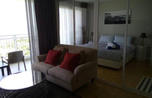 Hua Hin House | Seaview 2BR Apartment with Pool Access in Hua Hin Beach