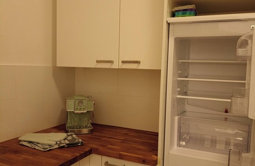 Simmering Apartment | 170sqm With Private Garden, 9 Bedrooms, 2 Kitchens