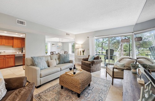 South Beach Condo | South Beach Gem | Scenic Views & Steps to the Shore