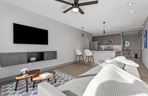Martin Luther King Condo | Discover 175 LEX - Ideal Downtown Condo in Lexington