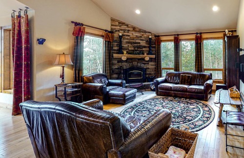 Fairplay House | Spacious 3-Bedroom House for Families with Top Reviews