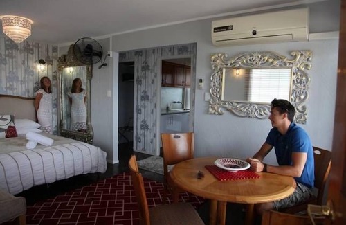 Seventeen Seventy Cabin | Experience 1770 Sovereign Lodge - Grajagan with Pool Access