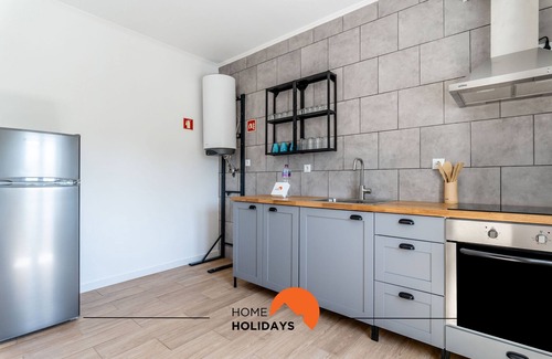Pata de Baixo Cottage | Exceptional Countryside Retreat with Spacious Backyard & Spa
