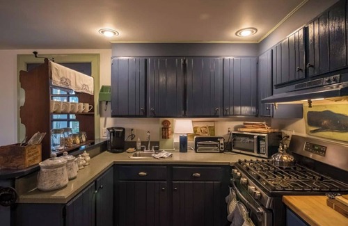 Stonington House | Discover 1784 Denison Home: Nautical Charm & Ocean Views