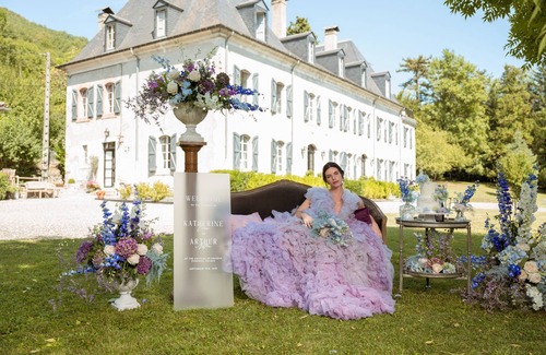 Siradan House | Elegant 17th Century Chateau with Scenic Lake Views