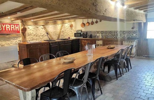 Jars House | Historic Mill Retreat with Heated Pool Near Sancerre