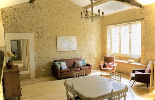 Montboyer Cottage | Historic 17th Century Cottage with Pool & Spa Amenities