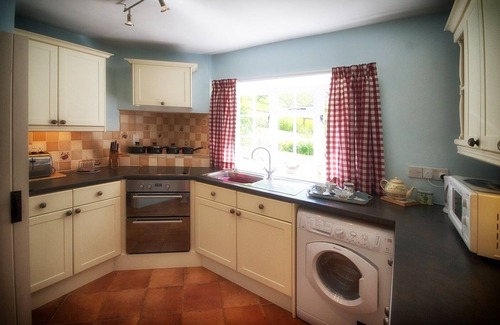 West Compton Cottage | Historic 17th Century Cottage: Pet Friendly & Pool Access