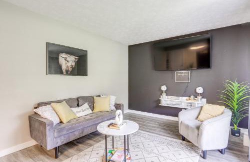 Church Street House | 18 Mi to Dtwn Atlanta Pet-Friendly Home with Yard!