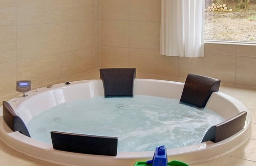 Henne House | 18 person holiday home in Henne