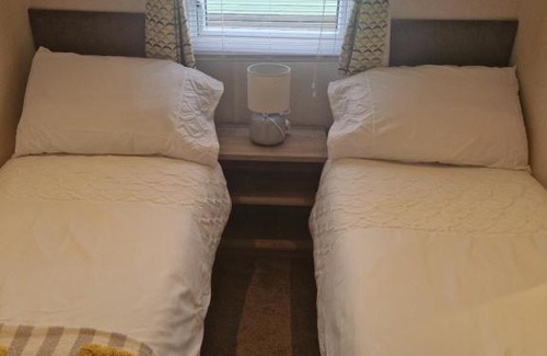 Forfar Other | Guest Rated 10/10 at 18 Rannoch - Pet Friendly Stay!