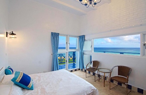 Magong House | Beachfront Bliss at 180 Beach Front Villa – Rated 8.8/10