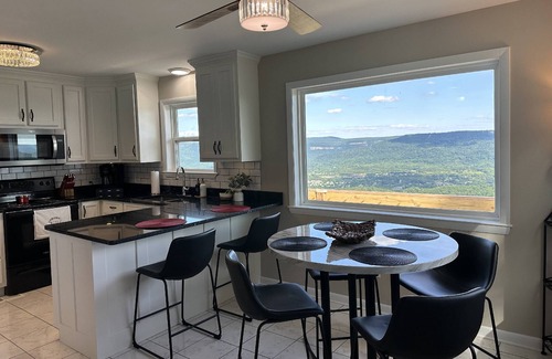 Trenton House | Experience 180° Views of NW GA Mountains at Cloudland Canyon